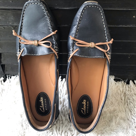 Clarks Artisan Shoes - Dark Navy Blue Clark’s Artisan boat loafers SZ 8.5